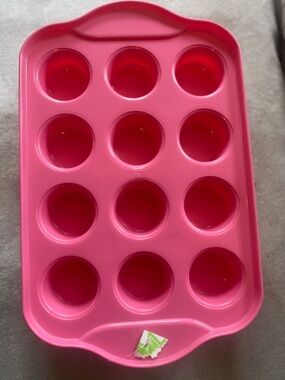 Bright Pink 12-Cup Toppings Tray or Non-Baking Items Tray NWT